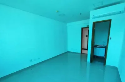 Alugo sala comercial 23m² 1 vaga de garagem jardim maria rosa taboão - sp