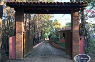 Lindissima chácara na beira da  represa  c/ fácil acesso