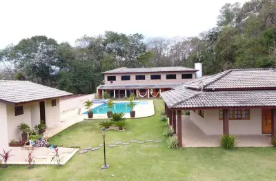 Chácara à venda, área total: 1500 m², 08 suítes, 10 vagas, área gourmet, piscina, ponte alta, varge