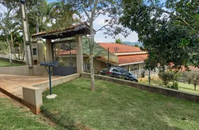 Casa à venda  | 4 quartos | 1 suite | 1 vaga | 975m² | vale do rio cachoeira | piracaia - sp | lind