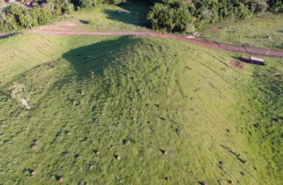 Terreno á venda com área total de 1.000 m²  | área verde e vista para montanhas para chácara |  1km