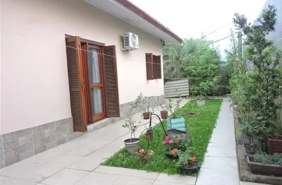 Casa à venda em montenegro, rui barbosa - 233m² - churrasqueira e jardim