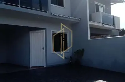 Casa com 3 quartos à venda na Rua Professor Alfredo Moreira, Jardim Iririú, Joinville