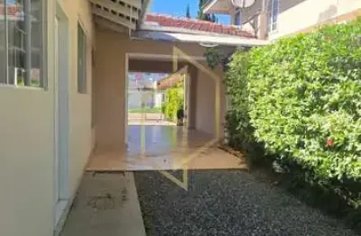 Casa com 4 quartos à venda na Rua Aracaju, 1468, Santo Antônio, Joinville