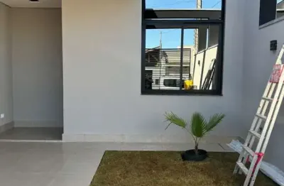 Casa com 3 quartos à venda na Rua Emma Marcelino Peralta, 25, Jardim Montecatini, Londrina