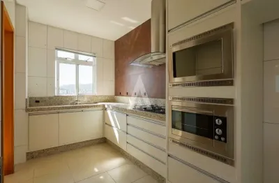 Cobertura com 1 suíte(s) mais 2 quarto(s) à venda no bairro costa e silva em joinville, por r$ 749.900.00.