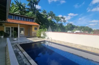 Casa com 4 quartos à venda na xv de novembro, --, américa, joinville, 263 m2 por r$ 950.000