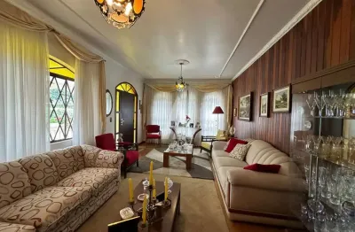 Casa Comercial à venda no bairro América em Joinville, por R$ 2.900.000.00.