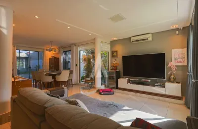 Casa com 3 quartos à venda na dr gerkes de sellos rocha, --, santo antônio, joinville, 248 m2 por r$ 1.350.000