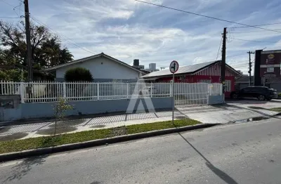 Casa à venda na rua coronel francisco gomes, --, bucarein, joinville, 148 m2 por r$ 750.000
