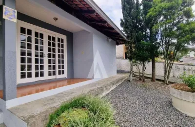 Casa com 4 quartos à venda na rua joão adolfo muller, --, costa e silva, joinville, 243 m2 por r$ 750.000