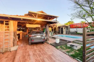 Casa com 1 suíte e 3 quartos à venda no bairro centro em barra velha-sc por r$960.000,00.