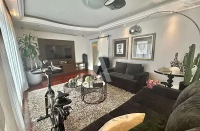 Sobrado residencial e comercial em ótima localização no bairro são marcos, com 294, 60 m² de área construída em terreno de 652,50 m².