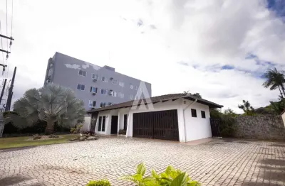 Casa residencial/comercial à venda no bairro Bom Retiro - Joinville/SC por R$ 1.570.000,00