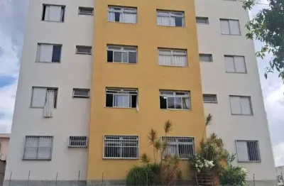 Apartamento com 3 quartos para alugar na Rua Silva Jardim, 347, Floresta, Belo Horizonte por R$ 2.400