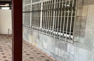 Casa à venda em São Paulo - Jardim Alzira: 3 quartos, 1 suíte, 2 banheiros, 3 vagas de garagem, 175m² de pura elegância!