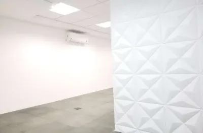 Oportunidade única: Sala comercial de 43m² com 1 banheiro à venda no Ipiranga, São Paulo-SP. Venha conferir!