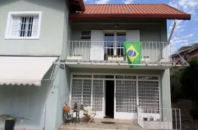 Casa para venda ou locação com 5 dormitórios, 3 suítes e 3 vagas no campo belo