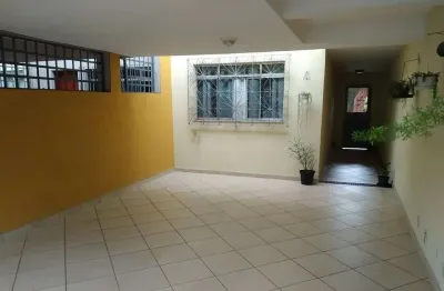 Sobrado 03 dormitorios e 01 suite com 02 vagas a venda no Jardim Maraba Zona Sul
