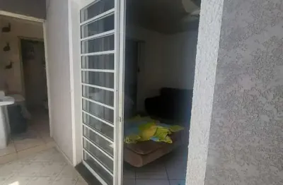 Sobrado à venda no Parque Edu Chaves com 118m² 3 dormitórios 1 suíte 3 banheiros 2 vagas