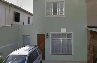 Imóvel à venda na Lapa de Baixo, São Paulo-SP: Casa com 4 quartos, 1 suíte, 2 banheiros, 3 vagas de garagem e 130m² de área.