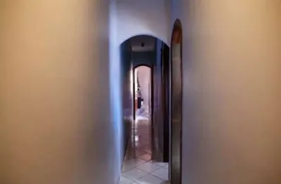 Casa à venda em Santo André-SP, Vila Camilópolis: 5 quartos, 2 suítes, 4 banheiros, 4 vagas, 245m². Imperdível!