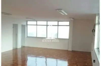 Excelente oportunidade: Ponto Comercial à venda em Pinheiros, São Paulo-SP, com 2 banheiros, 1 vaga de garagem e 72m²!