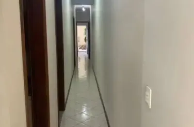 Casa à venda no Jardim Britânia com 163m² 3 dormitórios 1 suíte 3 banheiros 2 vagas