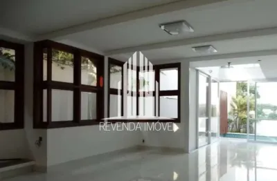 Casa com 4 quartos à venda na Rua Petrópolis, 522, Sumaré, São Paulo