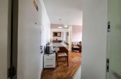 Apartamento com 2 quartos à venda na Rua Cesário Ramalho, 237, Cambuci, São Paulo
