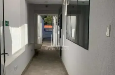 Prédio comercial de alto padrão na vila madalena: 8 salas, 8 banheiros, 10 vagas de garagem - 550,00 m² de área - são paulo-sp.