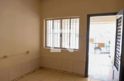 Casa com 2 quartos à venda na Rua Bernardo Ernandes, 108, Pestana, Osasco