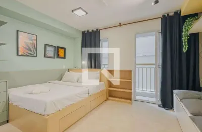 Kitnet / Stúdio à venda na Rua Alves Guimarães, 323, Pinheiros, São Paulo