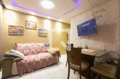 Casa em condomínio fechado com 2 quartos à venda na Rua Castelo do Piauí, 119, Itaquera, São Paulo