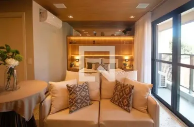 Kitnet / Stúdio à venda na Rua Alves Guimarães, 1537, Pinheiros, São Paulo