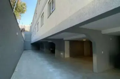 Saúde - Casa de condominio fechado de 95m² com 2 suites, 3 banheiros e 2 vagas