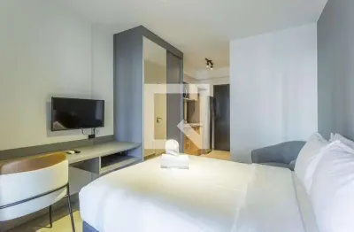 Kitnet / Stúdio à venda na Alameda dos Jurupis, 764, Moema, São Paulo