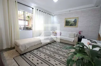 Casa com 2 quartos à venda na Rua Botucatu, 321, Vila Assunção, Santo André