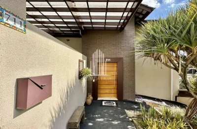 Casa de luxo no golf gardens: 3 suítes, 4 banheiros, 4 vagas! o melhor condomínio em carapicuíba-sp!