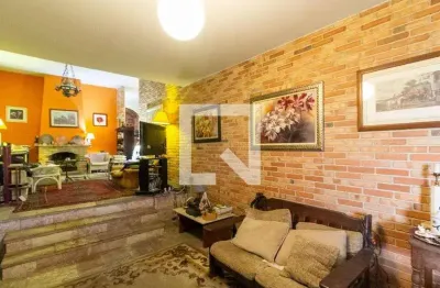 Casa com 2 quartos à venda na Rua Marechal Bina Machado, 179, Jardim Marajoara, São Paulo