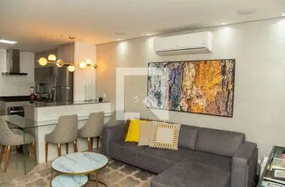 Casa em condomínio fechado com 3 quartos à venda na Rua Padre Chico, 597, Santo Amaro, São Paulo