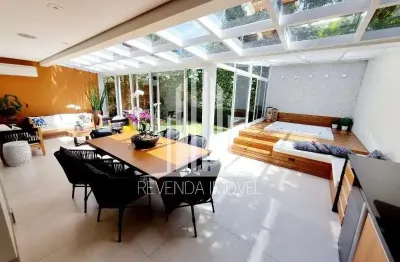 Residência de luxo com 3 suítes e 3 vagas de garagem na chácara monte alegre, são paulo-sp!