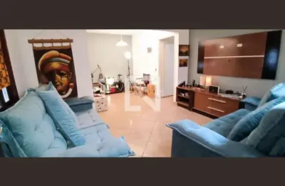 Casa com 3 quartos à venda na Rua Karlina Reiman Wandabeg, 192, Jardim Monte Kemel, São Paulo