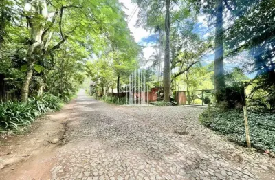 Chácara do refúgio: casa à venda em carapicuíba-sp com 3 suítes e vista para mata atlântica, 4 vagas - estilo e exclusividade!