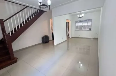 Ipiranga, sobrado residencial de 175m² com 3 dormitórios, 1 suíte, 2 vagas.