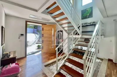 Espetacular casa contemporânea de 3 suítes em chácara das paineiras, carapicuíba-sp 947 m² 6 vagas