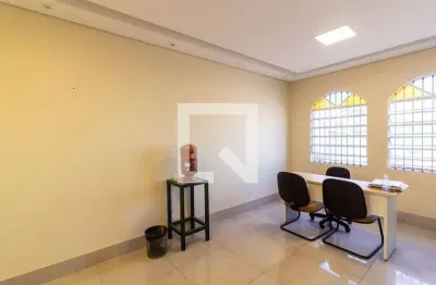 Casa com 3 quartos à venda na Rua Tomás Teixeira, 507, Jardim Marajoara, São Paulo