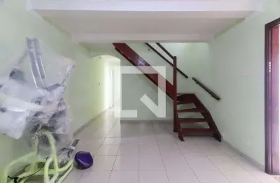 Casa com 3 quartos à venda na Rua Murilo Mendes, 432, Jardim Ester Yolanda, São Paulo