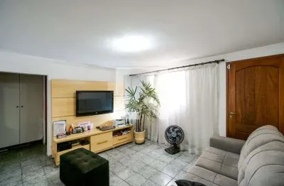 Casa com 2 quartos à venda na Rua Caxambu, 261, Vila Carrão, São Paulo