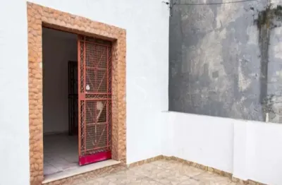 Vila monumento, casa residencial de 141m² com 3 dormitorios, 2 banheiros e 4 vagas de garagem